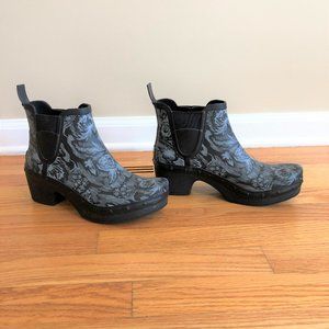 Women Dansko Rosa Chelsey ankle rain boots size  EU 38